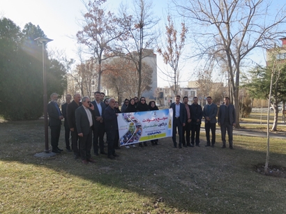 برگزاری برنامه پیاده روی کارکنان مرکز بهداشت شهرستان شهرکرد به مناسب هفته سلامت مردان 